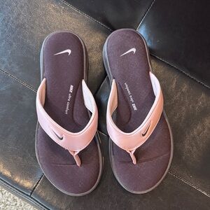 Nike Women's Pink and Brown Ultra Comfort Thong Sandals
